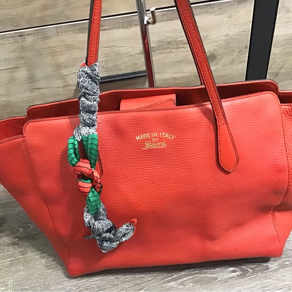 Gucci Leather Swing Tote Red - Picture 9 of 12